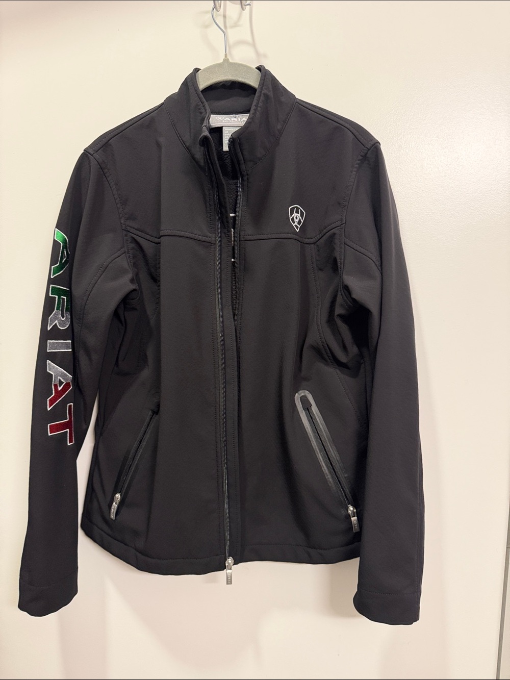 Ariat Black Softshell Jacket with Multicolor Sleeve Logo - Picture 1 of 8